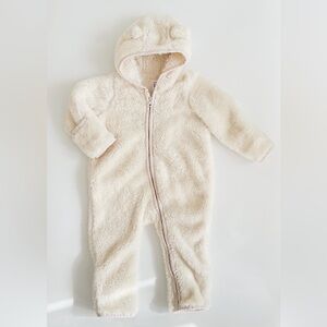 Baby Gap Winter Suit (3-6m)